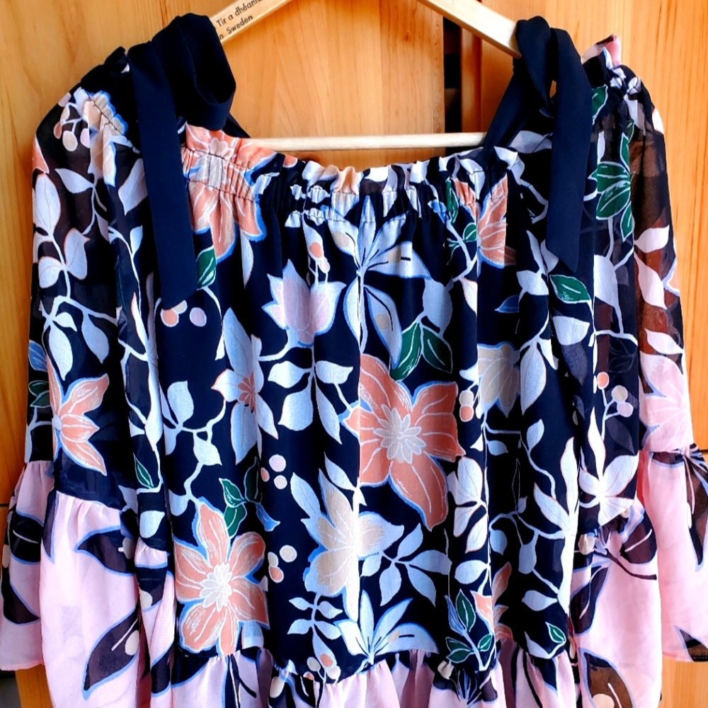 Loft Black Floral 3/4 Sleeve Off The Shoulder Blouse size Small